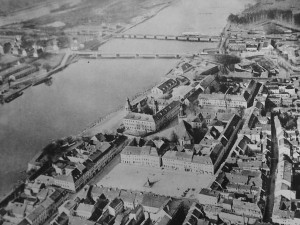 Old picture of the two bridges spanning the Oder.
