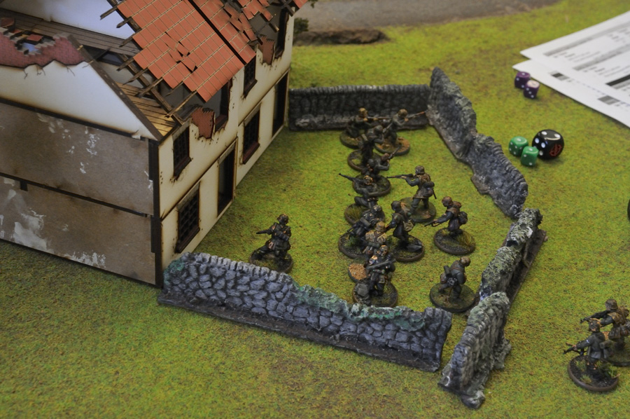 Panzer Grenadiers from 9th SS recon set up to engage Polish Paras whilst worrying about reinforcements coming from Nijmegen.